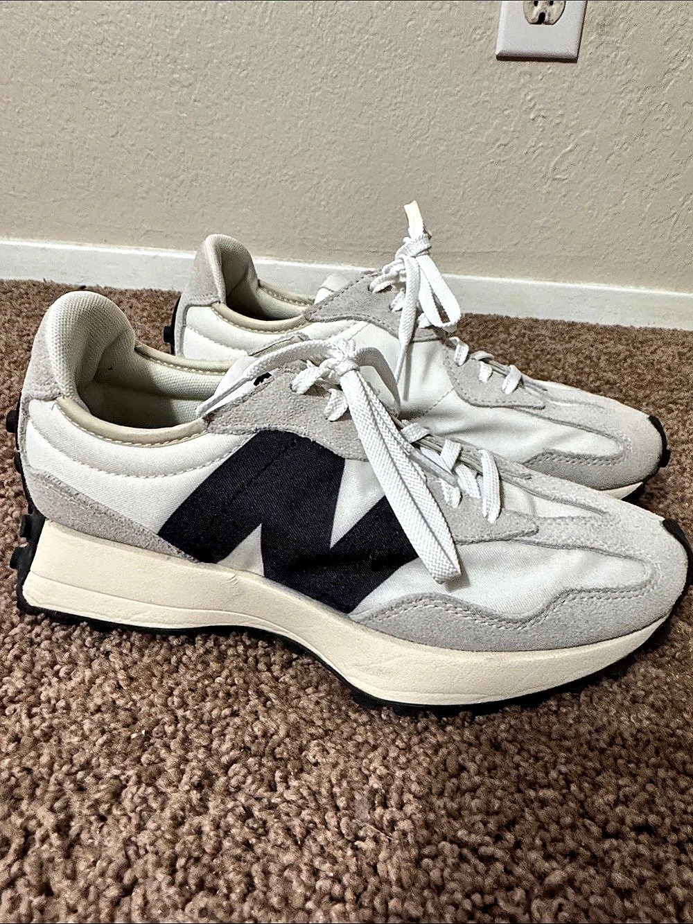 New Balance 327 Women's Sneakers White & Gray US 7.5